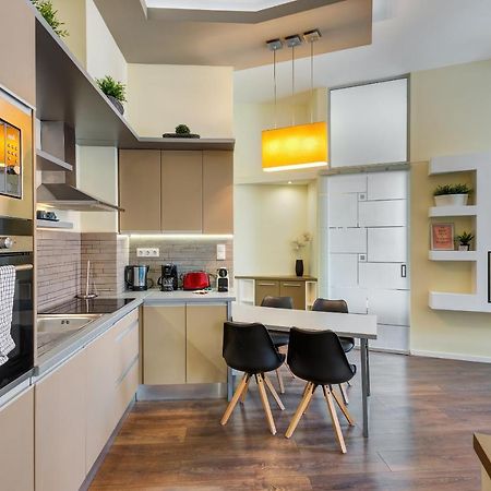 Spacious & Stylish Apartment In Downtown Budapest Eksteriør billede
