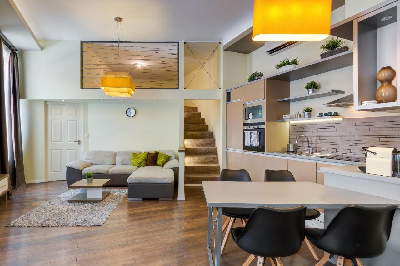 Spacious & Stylish Apartment In Downtown Budapest Eksteriør billede